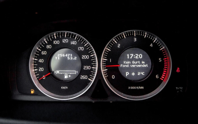 Volvo V70 cena 27900 przebieg: 276326, rok produkcji 2011 z Radom małe 631